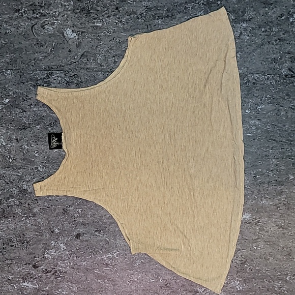 Made in USA. AsIs. 💯 Rayon. Flared Tank-top. Women's size Medium - Picture 11 of 15